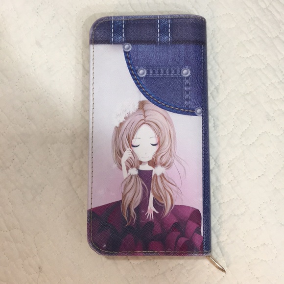 Spacious Wallet - Picture 1 of 6